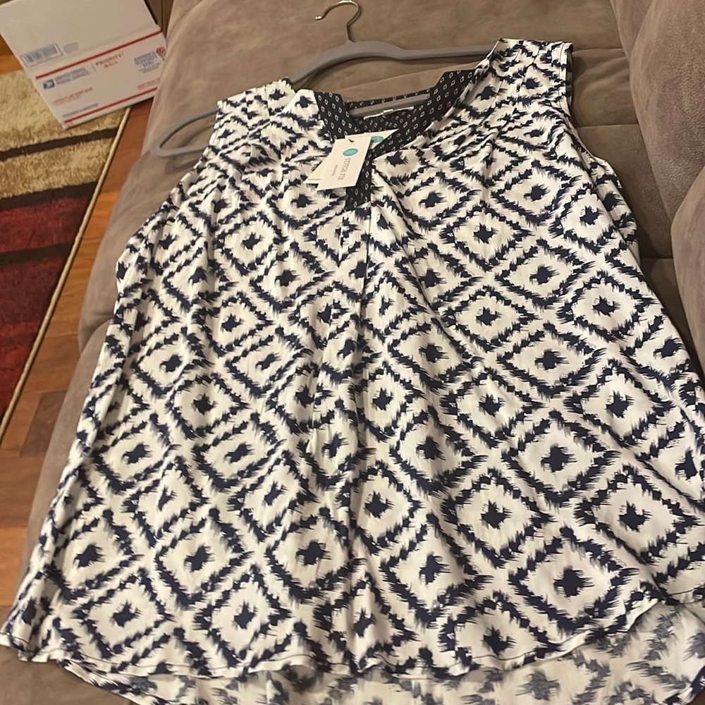 STITCH FIX SHIRT FOR WOMEN BRAND NEW XL